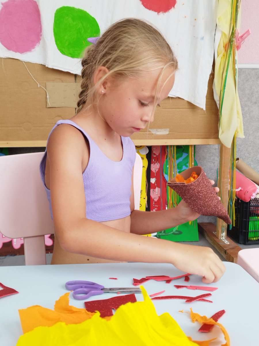 ENTERTAINMENT TEAM tweet media