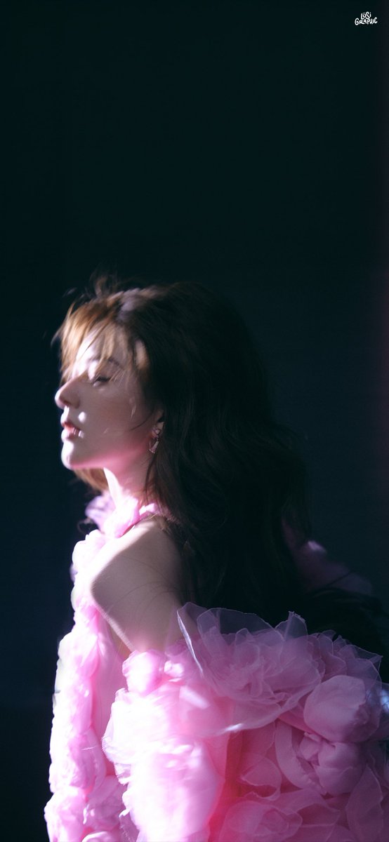 Zhao Lusi Graphic tweet media