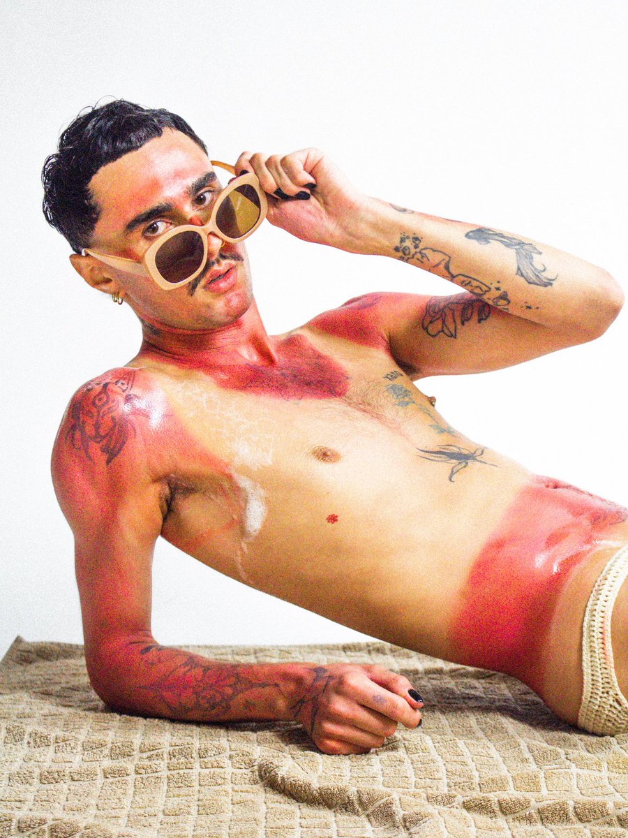 Sunburn boy 
Photo by <a href="/JaskotMateusz/">Mateusz Jaskot</a> 
Mua by Kacper Kruz