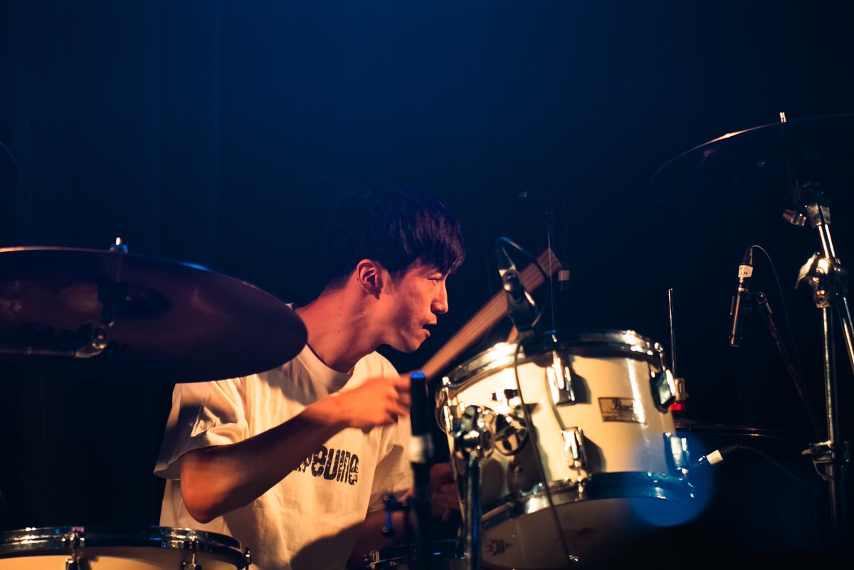 suishoku_band's tweet photo. 7/28(日)
京都GROWLY

「mudstone」

<set list>
1.もう知らない
2.Moss Green
3.route
4.在来線
5.凪ぐ
6.ハロウグッバイ

ありがとうございました！ https://t.co/8nHphdmkK3