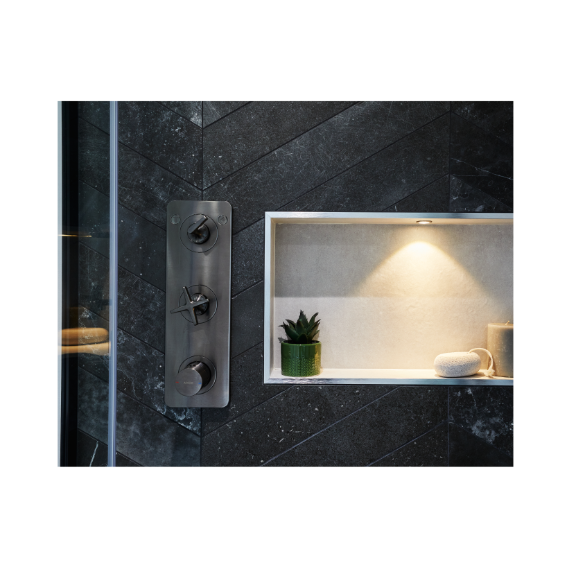 Bathroomeleven's tweet photo. The power of a niche!

One of the major benefits of a shower niche is how neatly it offers storage in a bathroom. For many people, space is limited (especially in small bathrooms) so a shelf that is built into the wall is really maximizing on the available space ❤️ https://t.co/LbHwEwgHjr