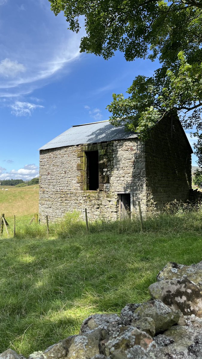 CharlesBewley2's tweet photo. ⁦@BarnsandBothies⁩ #TinRoof #Knock https://t.co/0Pck5I1GQF