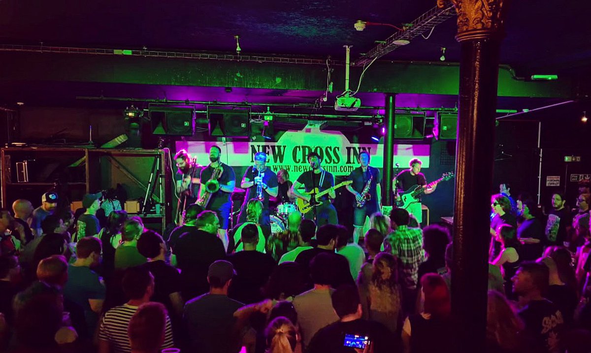 THE JB CONSPIRACY (@jbconspiracy) on Twitter photo Thanks for showing up on a Sunday and singing all our new songs back at us.
<a href="/lupfest/">Level Up Festival</a> forever ❤️ Thanks for showing up on a Sunday and singing all our new songs back at us.
<a href="/lupfest/">Level Up Festival</a> forever ❤️