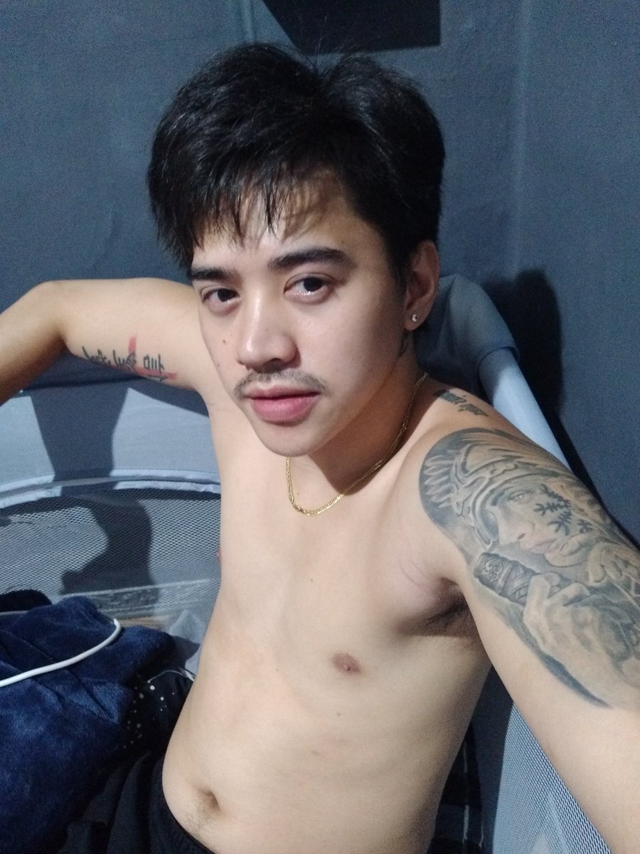 MasseurFitz's tweet photo. Makalipas ang ilang araw na paglilinis, ganun parin kakinis 😂.

Duty na po ako bukas sa @GVwellnessSpa1  3pm-3am. 

Book your massage now for reservation, just dm me.

📞09504520745

#GVWellnessSpa #pinoymasahista https://t.co/LA7Qr354md