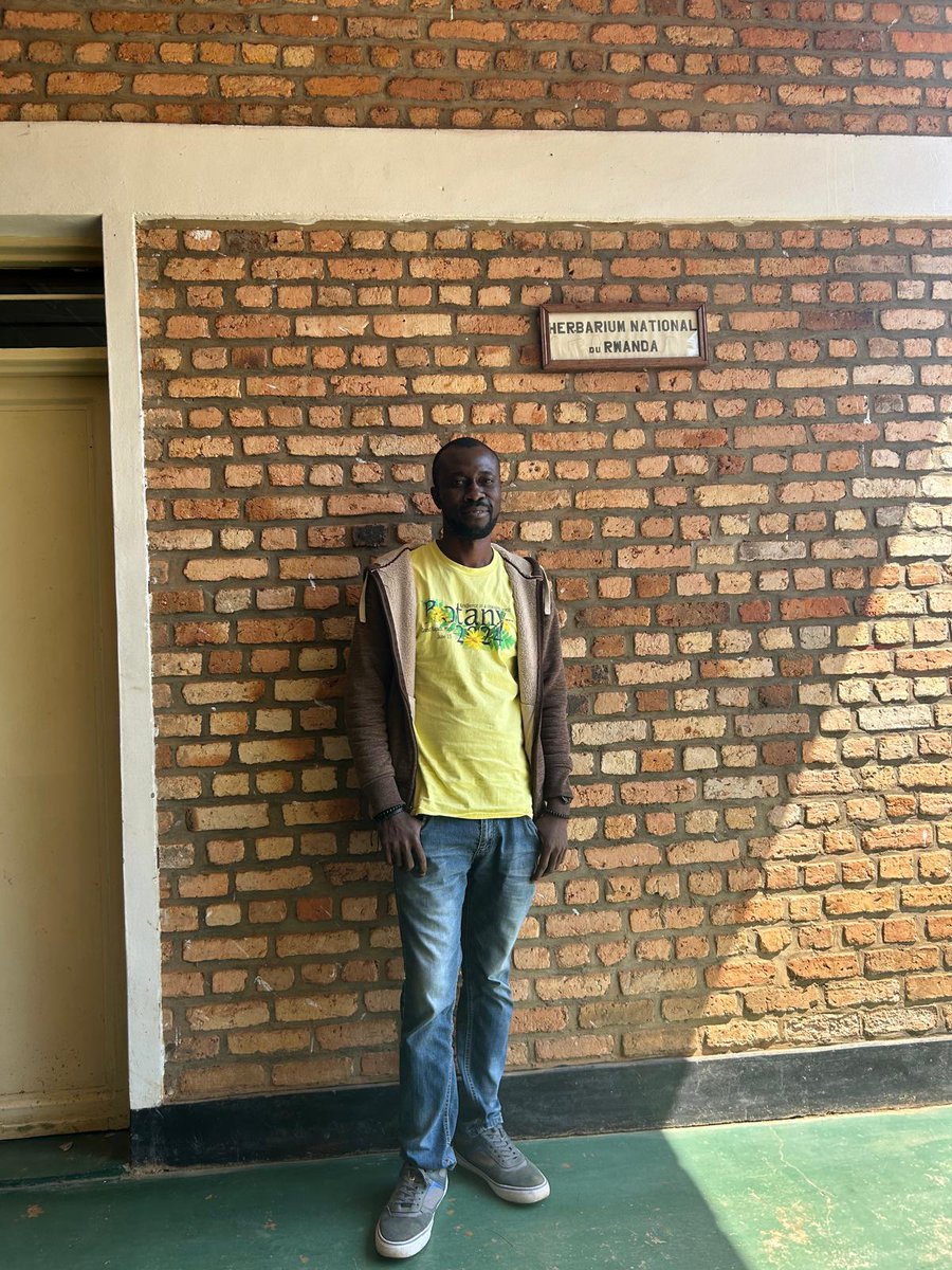 Exploring herbaria in East Africa was cool and fulfilling.
Thank you #UARK, thank you #ATBC, thank you #Latvis Lab, thank you #EAHerbarium_NMK, thank you #RwandaHerbarium.✌✌