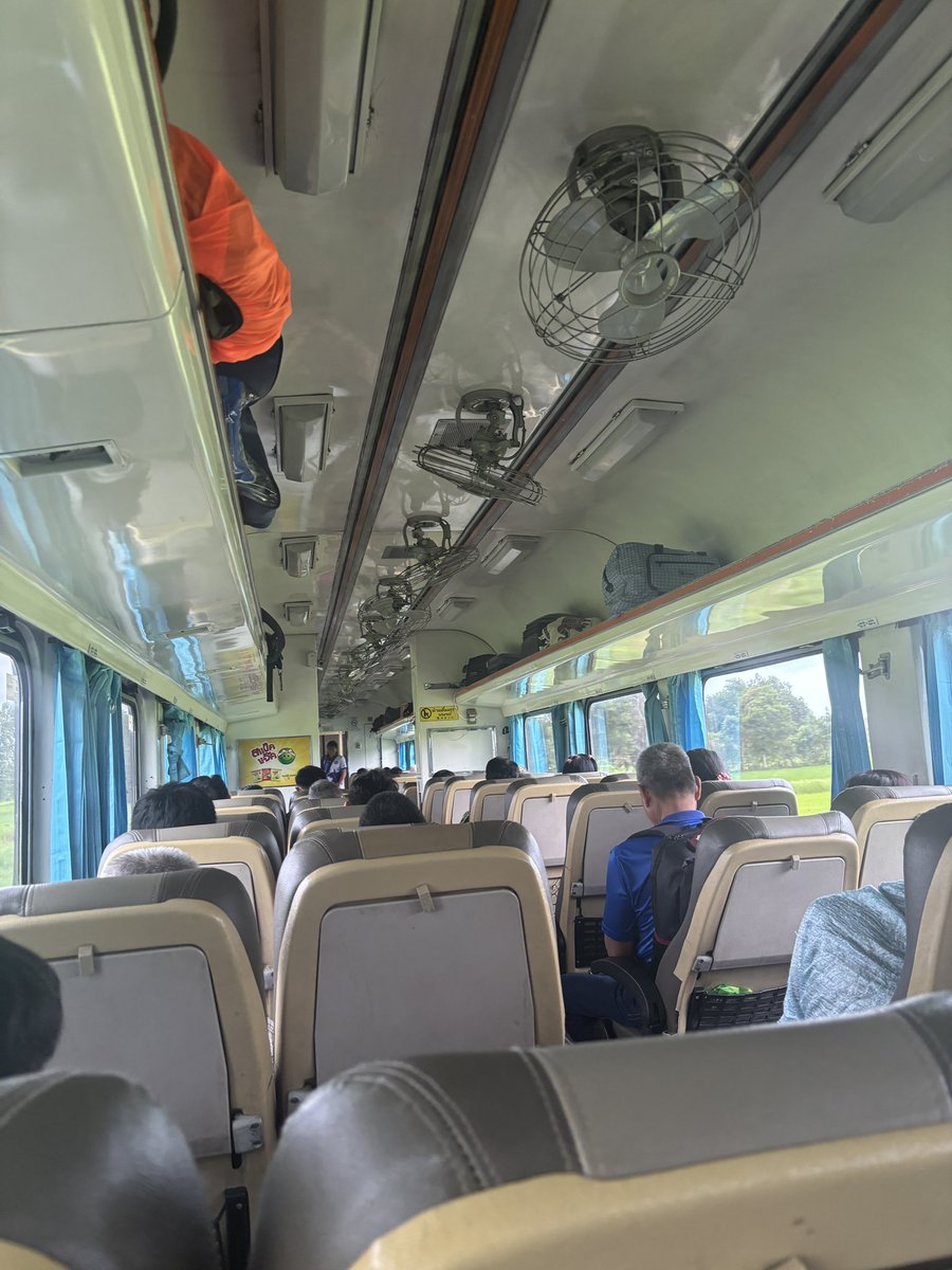 RepeatTravels's tweet photo. 2nd Class AC Train from Bangkok to Sisaket. 7 hours and 575 Baht. Was busy because of holiday.
Have you ever visited Issan ?
What do you think ?
My previous Ex was from Nong Khai, went twice up there. And Udon Thani 😝
#ThailandTravel #BudgetTravel #TrainJourney #issan https://t.co/cm1c3fPGcX