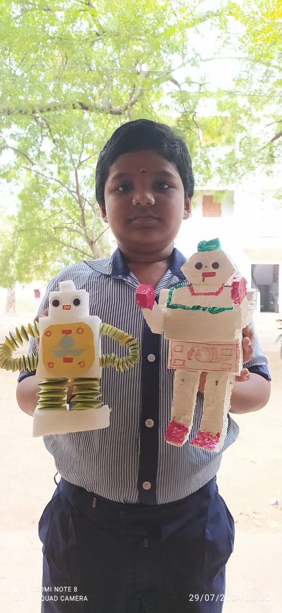 SubashNatarajan's tweet image. டீச்சர்ட வெரிகுட் வாங்கியாச்சி பிரென்ட்ச் 😍
#kids #schoolproject