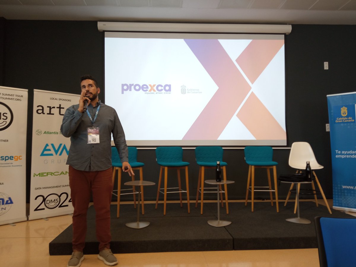 canariashub's tweet photo. In the prestigious Data Management Summit PA Spain 2024, the Canary Island’s Government showcased its data management strategies. Daniel Hernández, Head of Proexca's Technology Department, highlighted the importance of a robust data management strategy. 
👉https://t.co/Nbt0OY5CLS https://t.co/UrtGJkWIt5