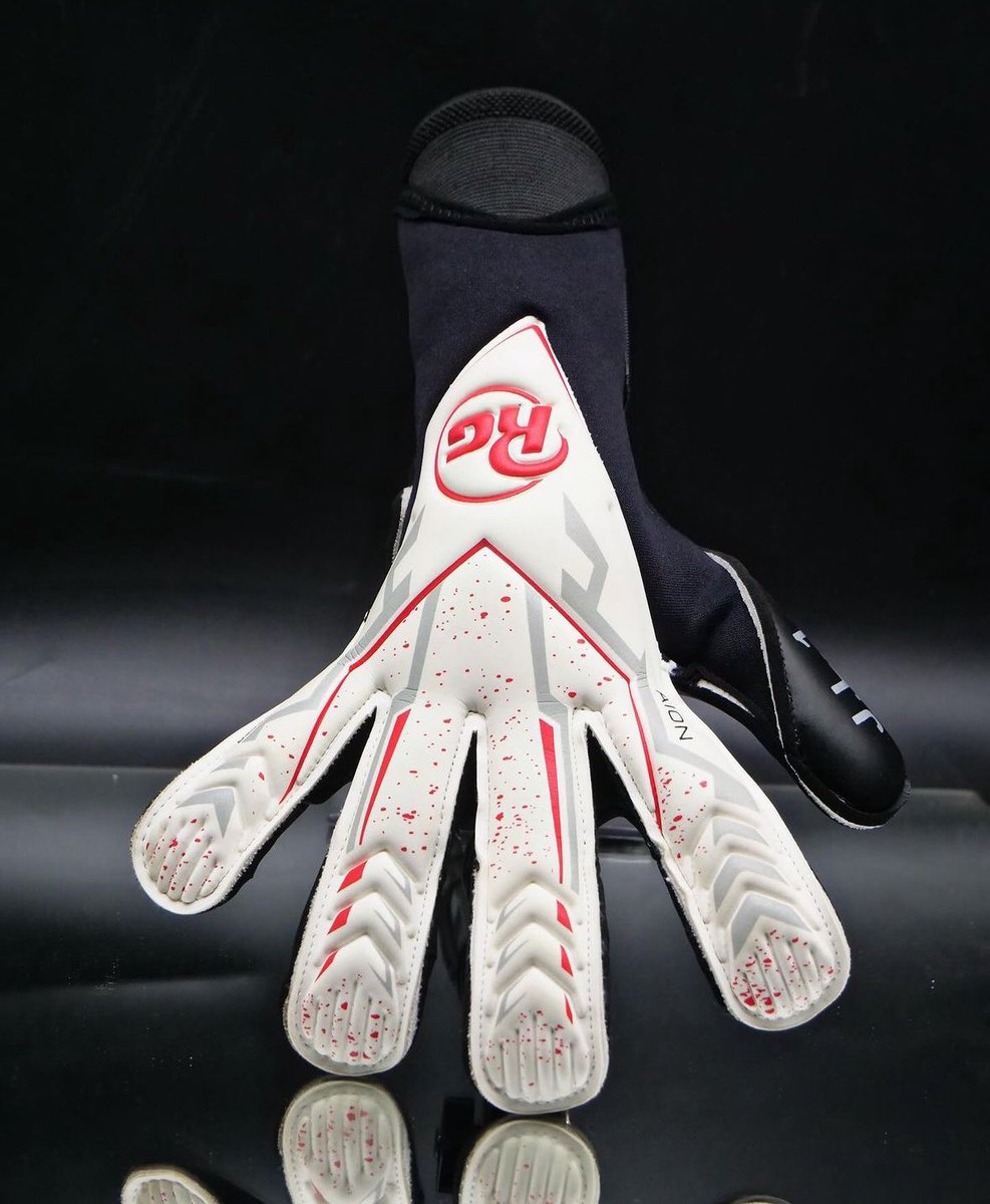 RG_Spain's tweet photo. Aion BY CONAN
Tallas 7 a 11
79€
#TeamRG
#Borntobeakeeper https://t.co/9VVomWoDjW
