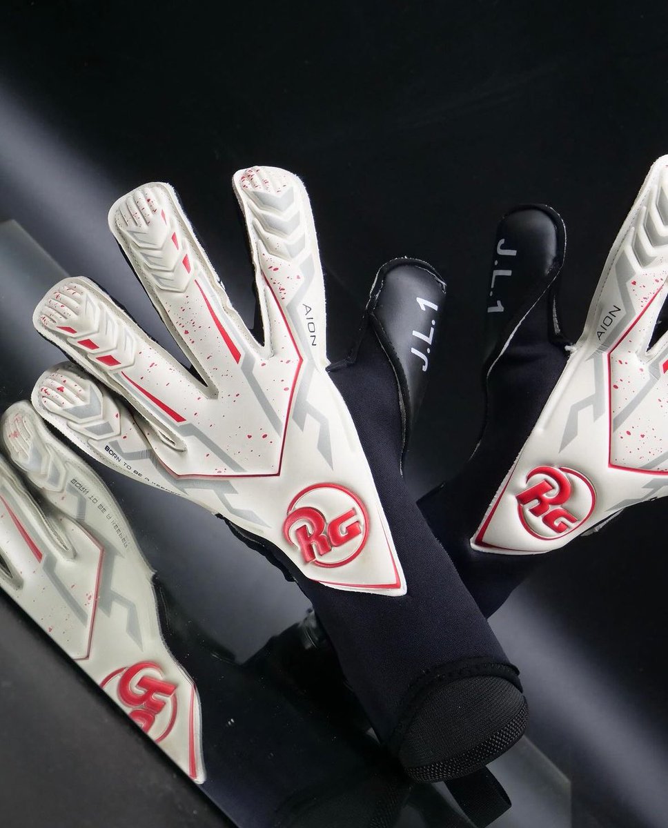 RG_Spain's tweet photo. Aion BY CONAN
Tallas 7 a 11
79€
#TeamRG
#Borntobeakeeper https://t.co/9VVomWoDjW