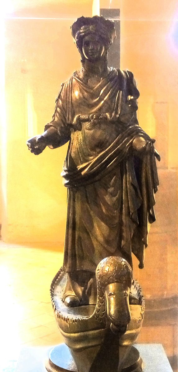 BeatrixDelarue's tweet photo. Séquana divinité gauloise
réputée dans l’Antiquité avait le pouvoir de guérison et d’exaucer les vœux
Les Gaulois vénéraient les sources dont celles de la #Seine Des ex voto y ont été retrouvés ils sont visibles au musée archéologique de #Dijon #semur
#cotedor #bourgogne https://t.co/ugWsehrJpX