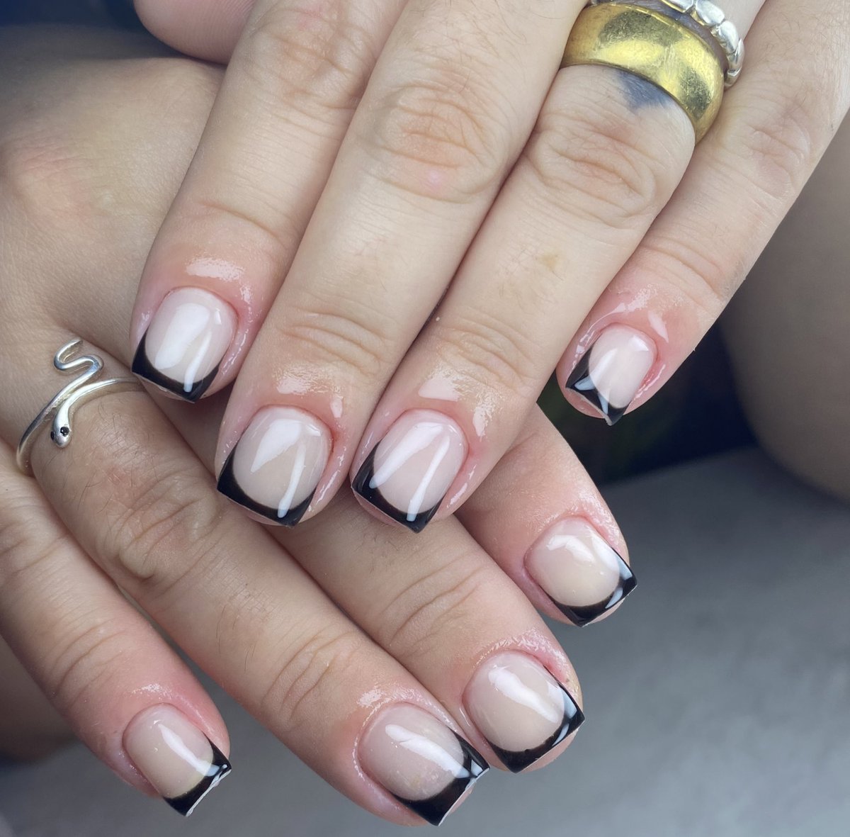 Banho de gel🤍

.

.

🌸 unhas naturais sem nenhum tipo de extensor apenas gel 🌸

#banhodegel #banhodegelnasunhas #gelnails #gel #gelnasunhasnaturais #unhaspinterest #unhasdecoradas #cutilagemperfeita #riodasostras #rj