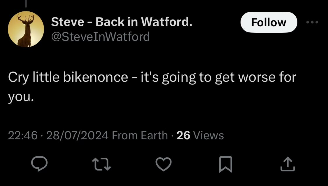 TwoWheeledAndy's tweet image. Steve in Twatford having a completely normal one here 🙄
Back to the block this for this utter weapon!