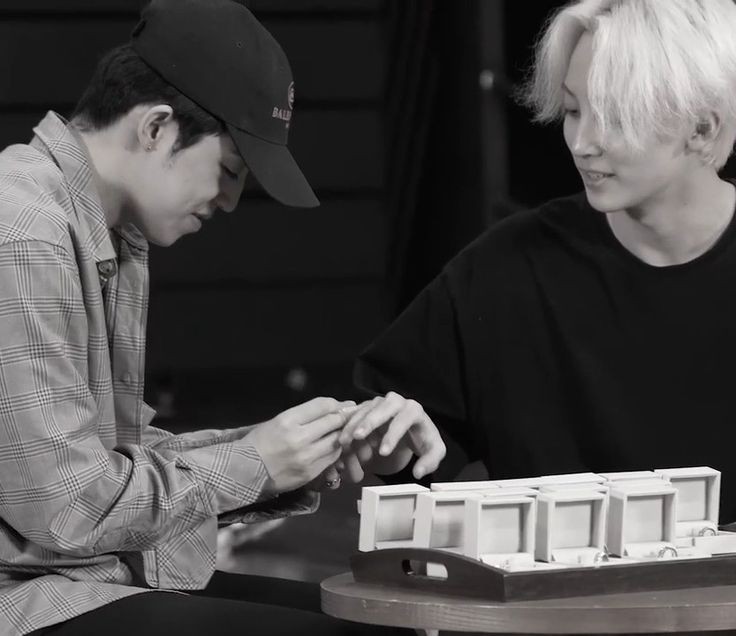 _LunaaMoon's tweet photo. CheolHan AU ft Eisa, Wooyoung &amp; Ichan as their child

Part of No 1 vs no 1
 \ Kel. Jangan Lupa Pulang /

|- Hanya karena Papa punya cara yang berbeda bukan berarti dia tidak Cinta -|

⚠️🔞
Bxb
Mpreg https://t.co/YMLwiDvoNm