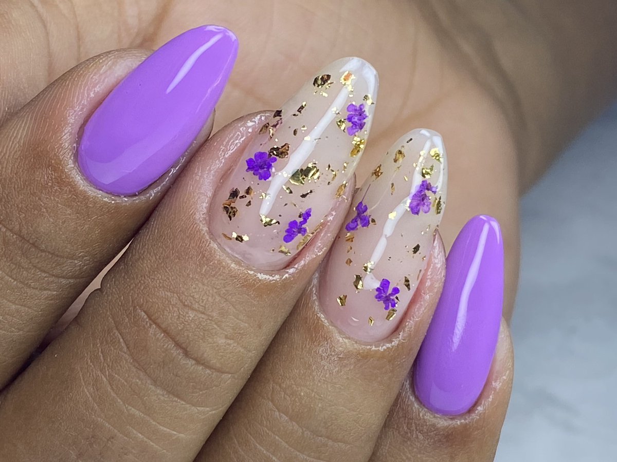 Banho de gel 🤍
.
.
.
.
.
.

🌸 unhas naturais sem nenhum tipo de extensor apenas gel 🌸

#banhodegel #banhodegelnasunhas #gelnails #gel #gelnasunhasnaturais #unhaspinterest #unhasdecoradas #cutilagemperfeita