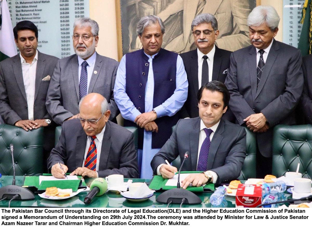 Ministry of Law and Justice (Official) (@ministry_law) on Twitter photo The Pakistan Bar Council through its Directorate of Legal Education and the Higher Education Commission of Pakistan signed a Memorandum of Understanding on Legal education. The ceremony was attended by Minister for Law & Justice Azam Nazeer Tarar and Chairman HEC Dr. Mukhtar. The Pakistan Bar Council through its Directorate of Legal Education and the Higher Education Commission of Pakistan signed a Memorandum of Understanding on Legal education. The ceremony was attended by Minister for Law & Justice Azam Nazeer Tarar and Chairman HEC Dr. Mukhtar.