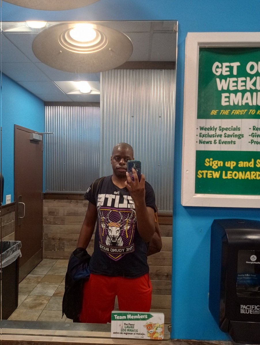 kadeem1111's tweet photo. https://t.co/tfLBRY2g5f