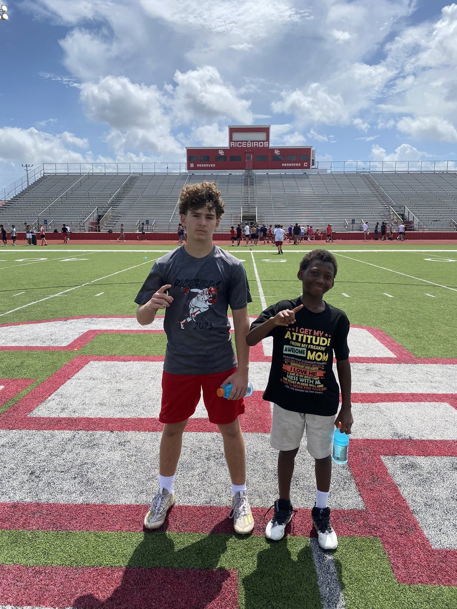Congratulations to our 7-9 grade Campers of the Day Jamari Lorden and Trace Smith 
#UMW <a href="/CoachTReeve/">Travis Reeve</a>