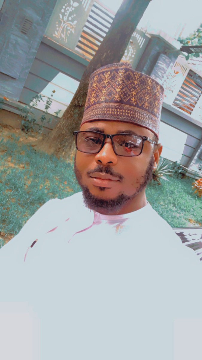 MissPearls's tweet image. Just got a call that DSS/SSS or whatever they call themselves have detained @Mallam_jabeer after inviting him to their office 

The AUDACITY!! 

How do you invite someone and then detain him? 

What’s his crime???

Released him NOW!!

#FreeMallamJabeerNOW!!