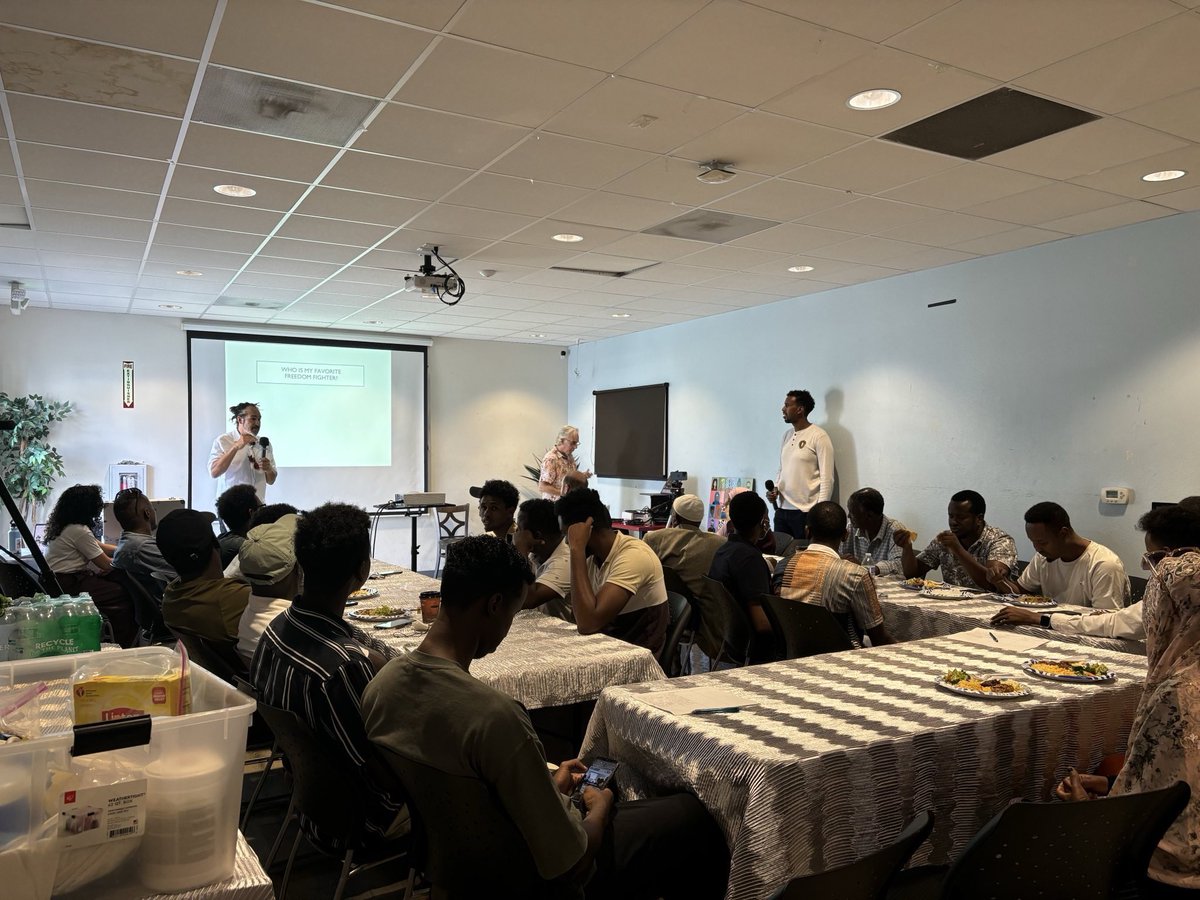 PANASanDiego's tweet image. This Saturday PANA held one of our political education sessions for the community. This session covered the extent to which racism is intertwined with US history, its policies on immigration, and its imperialist present. We hope to see continued engagement in our next sessions!