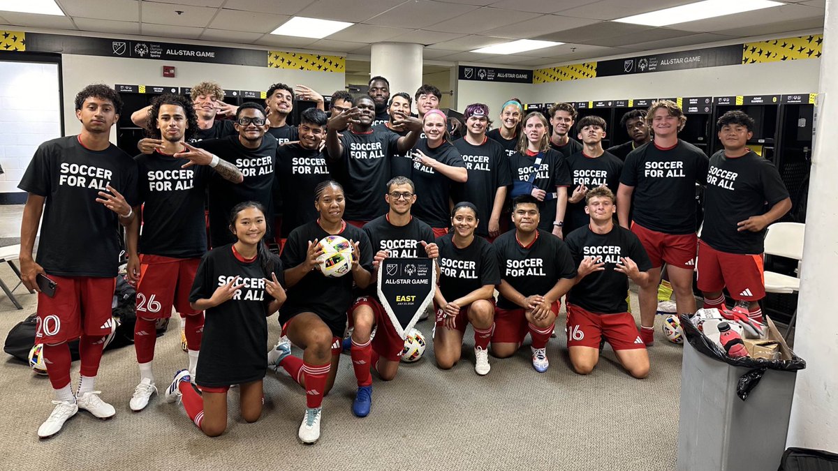 CLTFC_Unified's tweet image. Our stars, Jaime and Kevin, shined bright at the Unified All-Star match to bring home the victory and represent the Crown!๐
#ForTheCrown
