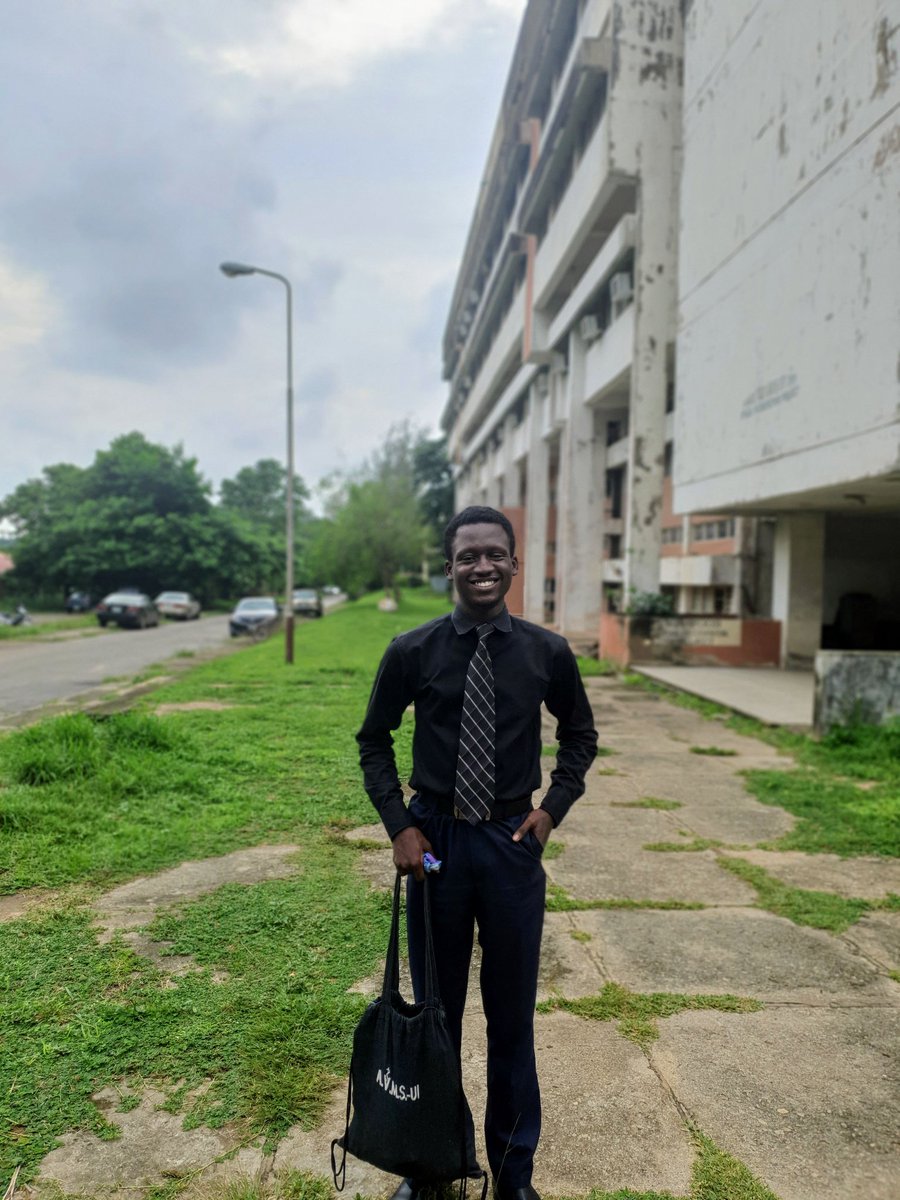 Hello Everyone!

I'm Samuel Eguaoje.

I am interested in Neuroparasitology and the mechanisms by which parasites modify cognitive and behavioral functions. So happy it's #BiNW24 #BlackInNeuroRollCall <a href="/BlackInNeuro/">Black In Neuro 🧠</a>