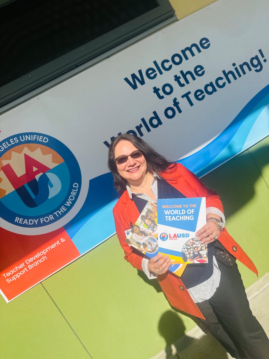 LAUSD’s Strategic Plan prioritizes and invests in our most important resource… our teachers.  The Human Resources TEAM come together to support the recruitment, development, and retention of talented and dedicated educators.