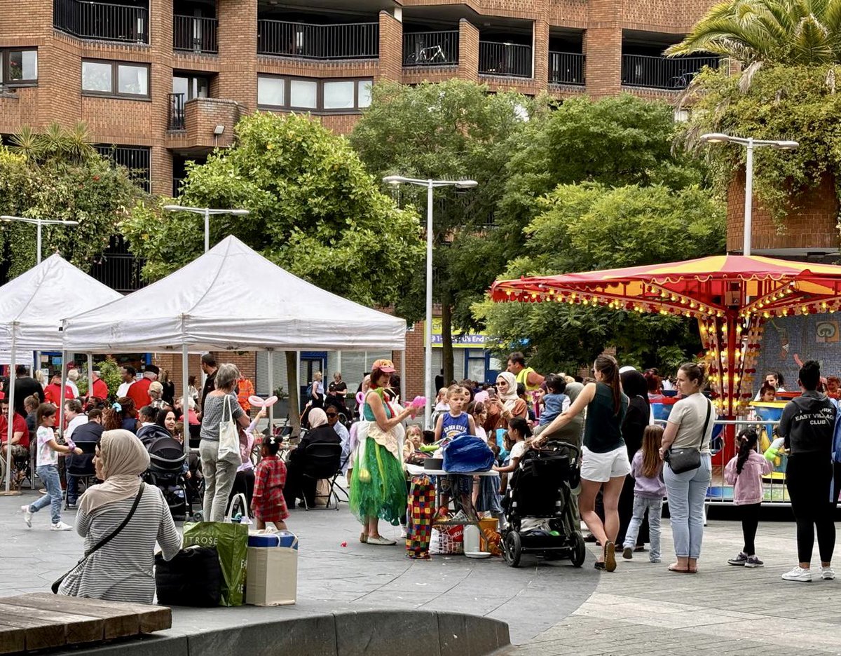 Lots of fun at the <a href="/welrbiglocal/">WELR Big Local</a> community summer party at Worlds End 🌏 featuring the wonderful #chelseapensioners choir 🎶