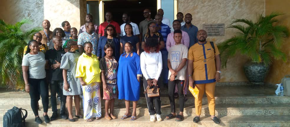 NetworkNo8's tweet photo. was represented at the capacity-building training on HIVST.
HIVST stands for HIV Self-Testing, it’s a process where individuals can test themselves for HIV in private, using a self-testing kit.
#hivst #no8 #nohate #no8network https://t.co/5v4GqFApqu