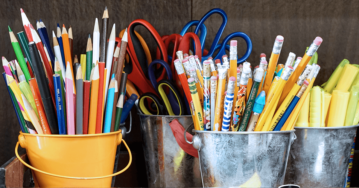 Looking to boost your #backtoschool sales? Give these promotions a try: 

📌 Offer a storewide discount 
✏️ Run a BOGO deal 
📓 Offer coupons for later purchases

Get more details on our blog: 
hubs.la/Q02DDsmH0