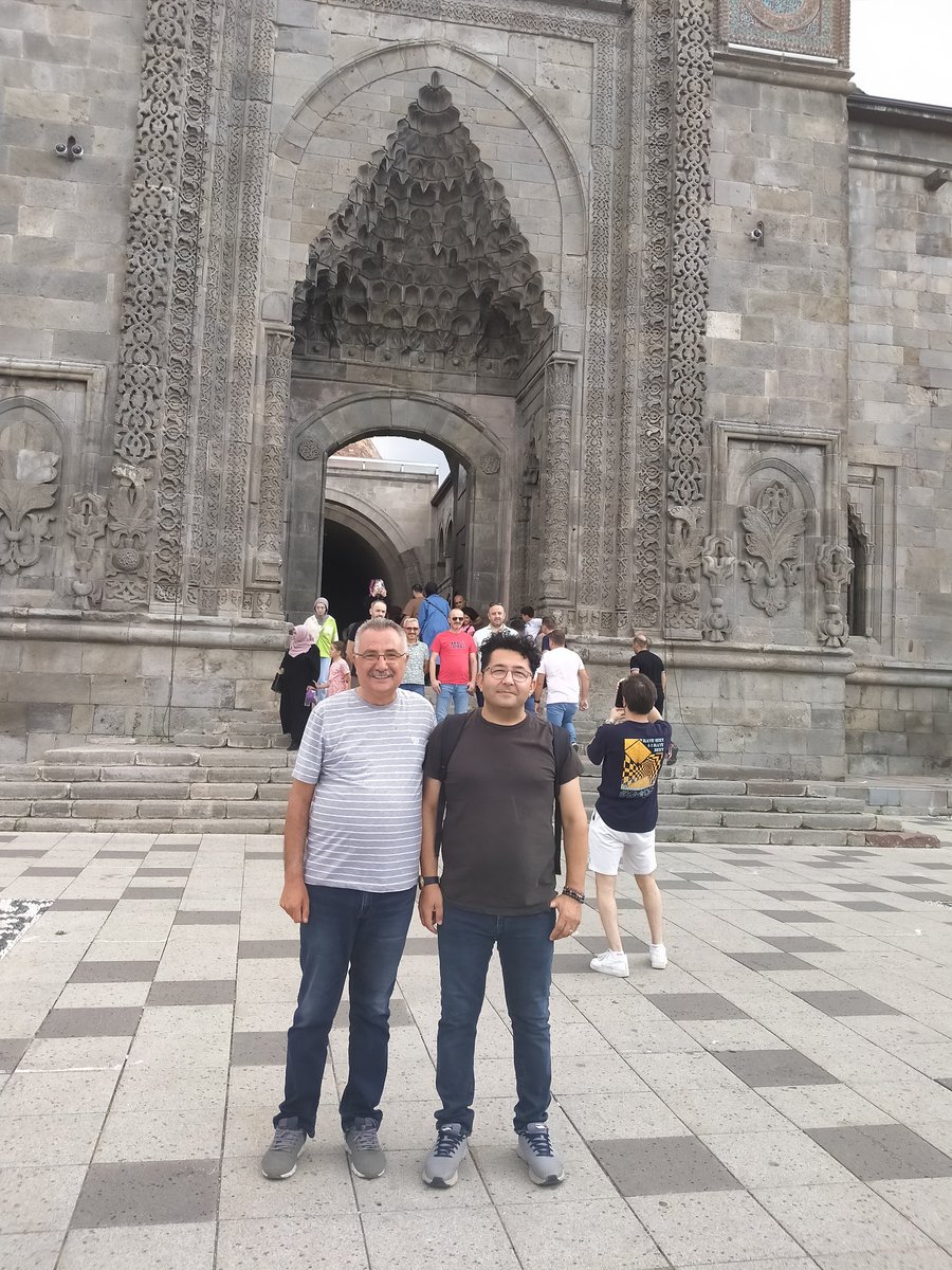 Anadolu Üniversitesi TUDAM Müdürümüz Prof.Dr.Haşim Şahin hocamız rektör yardımcısı olarak atanmıştır. Hocamızı tebrik ediyorum. <a href="/pelitcikli/">Haşim Şahin</a>
