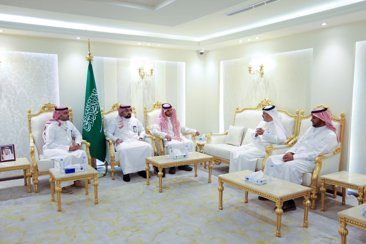 abhachamber's tweet photo. 🔲 ثم انتقلت الورشة إلى الحديث عن أبرز الخدمات التي يقدّمها المركز السعودي للأعمال وأماكن تواجد فروع المركز بمناطق السعودية وخطة التوسع فيها ونوعية البرامج المقدمة لقطاع الأعمال  ثم تم شرح للمنصة الإلكترونية الموحدة "منصة الأعمال" وطريقة الدخول عليها و أهم خصائصها وطرق الاستفادة منها 

@SaudiGAC
#غرفة_أبها
@abhachamber