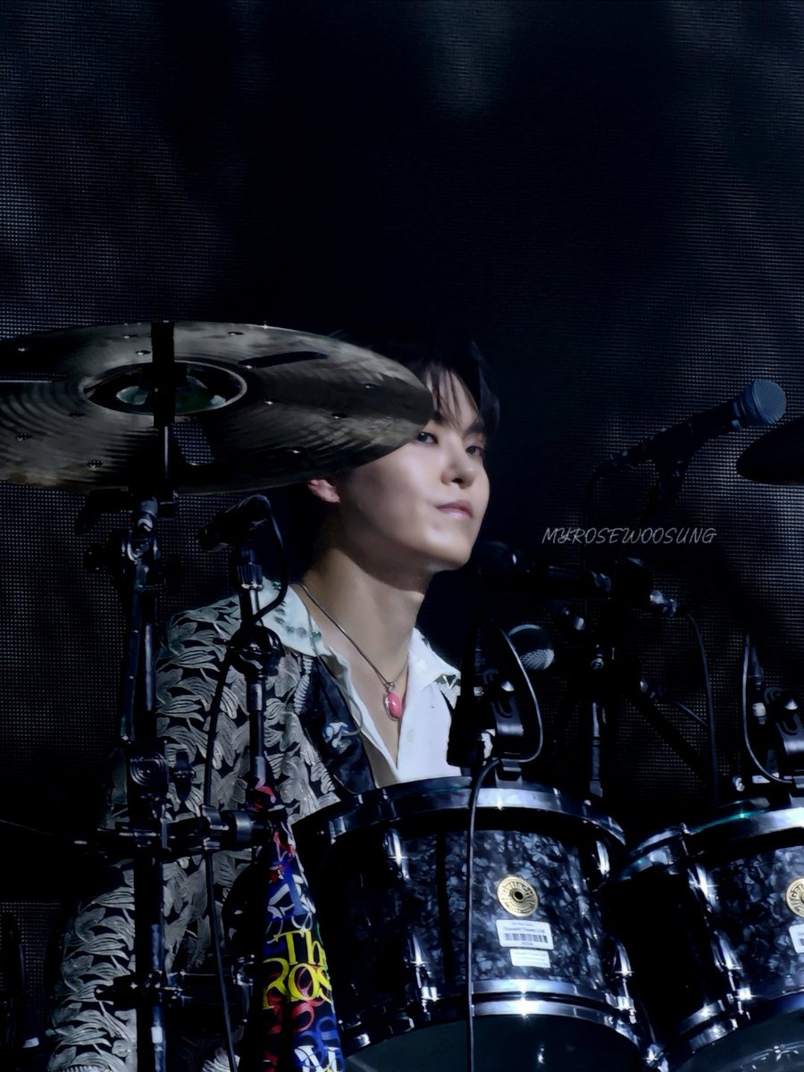 93whiterose's tweet photo. Happy Hajoon Day 💙
.
@hajoon_I 
.
#TheRose #HAJOON https://t.co/wUHQIjawnP