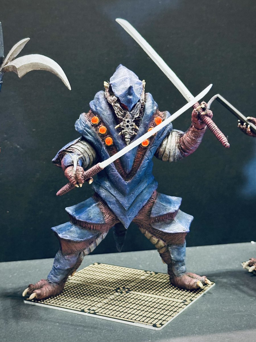 今日の怪獣。シノビラーですよシノビラー！しかもセット！基本的には