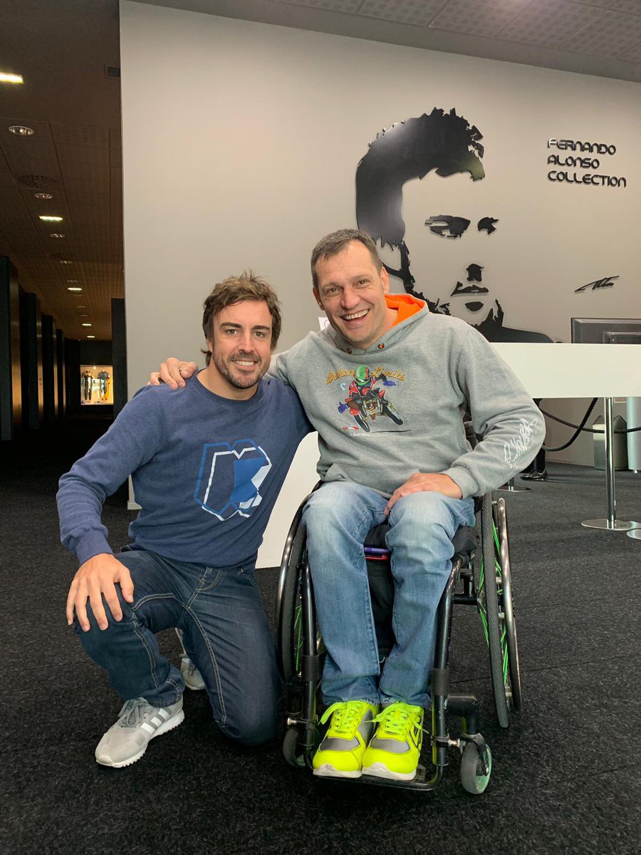 Hoy cumple años el que me hizo entender que la grandeza va más allá de los números.
Feliz Aniversario @fernandoalo_oficial que te continúes y nos continúes asombrando y sobre todo divirtiendo/nos 💪💪 Felices vacaciones😜