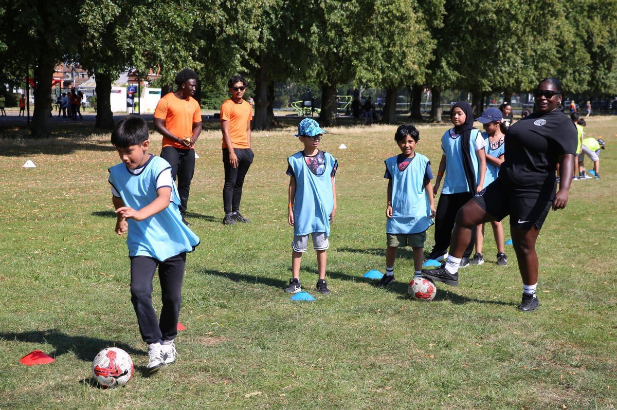 We were joined by <a href="/SadiqKhan/">Sadiq Khan</a>, <a href="/professorgreen/">Professor Green</a>, <a href="/peterbakare/">Peter Bakare OLY</a>, <a href="/ESP__18/">Cllr Eartha Pond #Baller⚽️</a>, <a href="/RobertKasanga/">Bobby Kasanga</a> of @hackneywickfc &amp; Dan Lawrence of <a href="/surreycricket/">Surrey Cricket</a> to launch our summer programme at <a href="/ekotaacademy/">EKOTA ACADEMY</a>.
We’re funding in young people to keep them safe, supported &amp; to have access to opportunities.