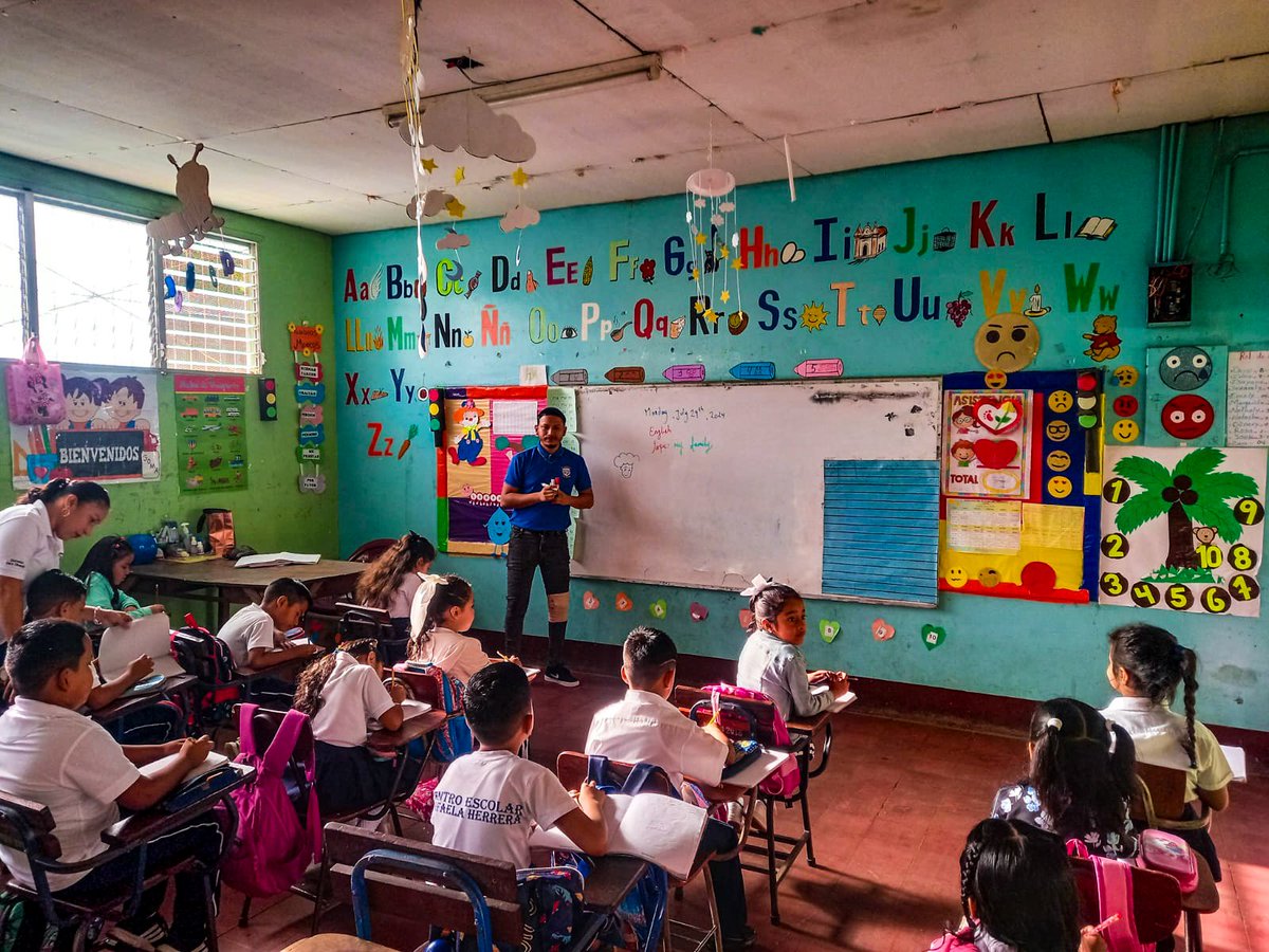 #RegresoAClases 
Damos inicio al II Semestre del Ciclo Escolar 2024 ¡Bendiciones y Victorias! 🥳📚✏️

#Nicaragua
