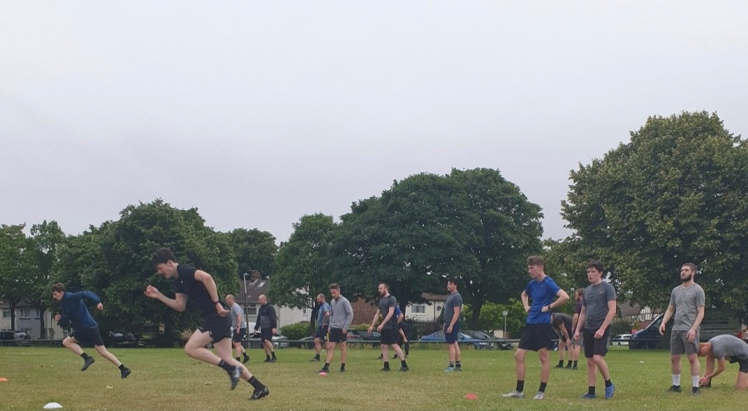 FC SALLE OLD BOYS (@fc_salleres) on Twitter photo Pre-season training continues.
Wednesday...6.30. Clubmoor rec.
Get involved,
DM for anymore information.
Anyone coming will not be disappointed getting involved with Salle.
<a href="/AlanRowlands22/">Alan R</a> <a href="/lpoolfl/">Liverpool Football League</a> <a href="/paulmoran62/">Paul Moran</a> Pre-season training continues.
Wednesday...6.30. Clubmoor rec.
Get involved,
DM for anymore information.
Anyone coming will not be disappointed getting involved with Salle.
<a href="/AlanRowlands22/">Alan R</a> <a href="/lpoolfl/">Liverpool Football League</a> <a href="/paulmoran62/">Paul Moran</a>
