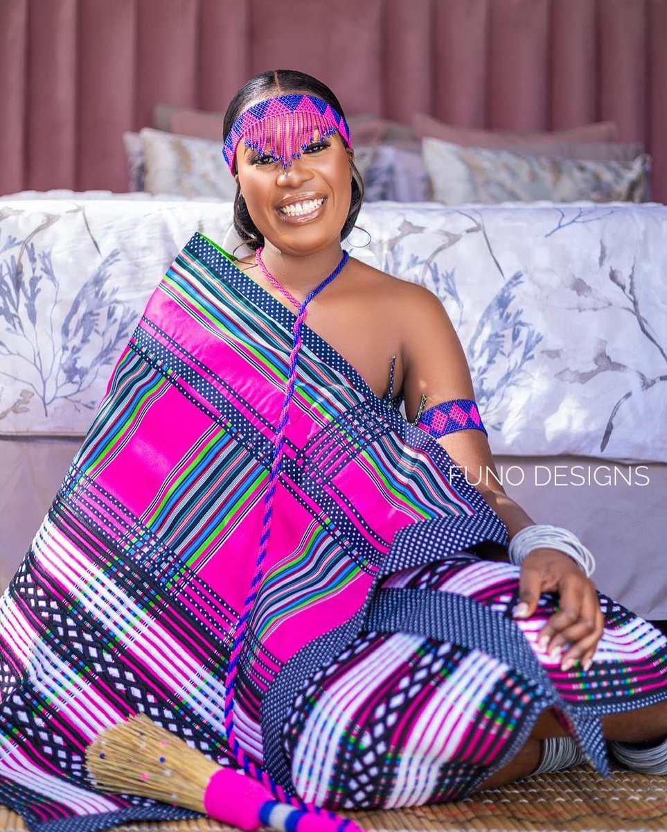 FunoDesigns's tweet image. The happiest person is the stunning bride! 😍🤍