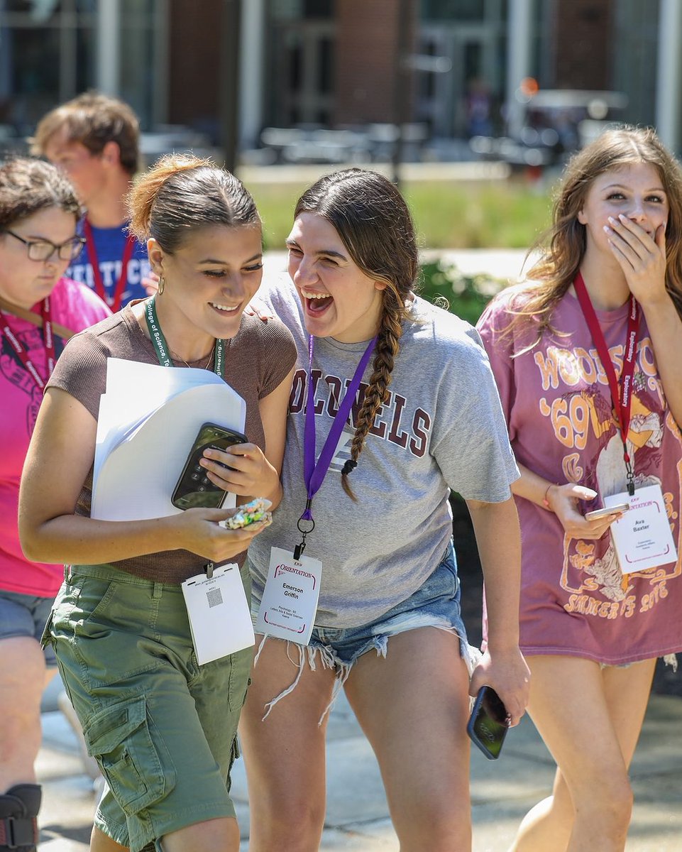 eku's tweet photo. Fall ’24 is getting closer and closer, Colonels! Only about two weeks until we get to welcome these #FutureColonels to the #CampusBeautiful! 😍🏠 You can get an idea of what goes down at each orientation in the link below! 👇

🔗: https://t.co/l7AmmgMbiJ https://t.co/yS8EYhn7SO