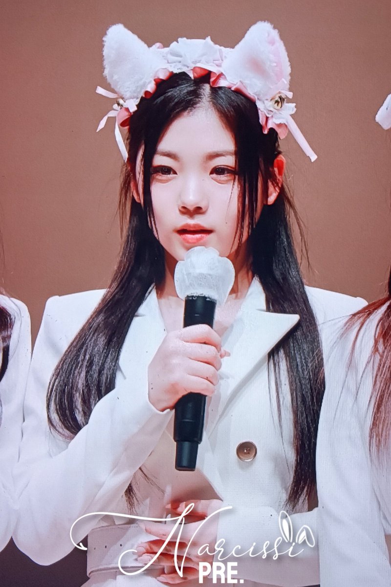 221218

🐱🎤
#리원 #김리원 #RIWON #클라씨 #CLASSy