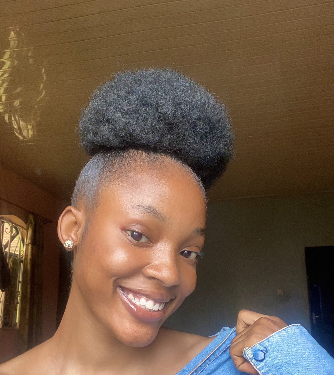 Hi, I’m Idowu Oludipe, a Physiology graduate with research experience in cognitive disorders, neurobehavioral mechanisms, and therapeutic interventions for conditions like PCOS-induced memory deficits. I’m preparing to start my PhD in Neuroscience. #BINW24 #BlackInNeuroRollCall