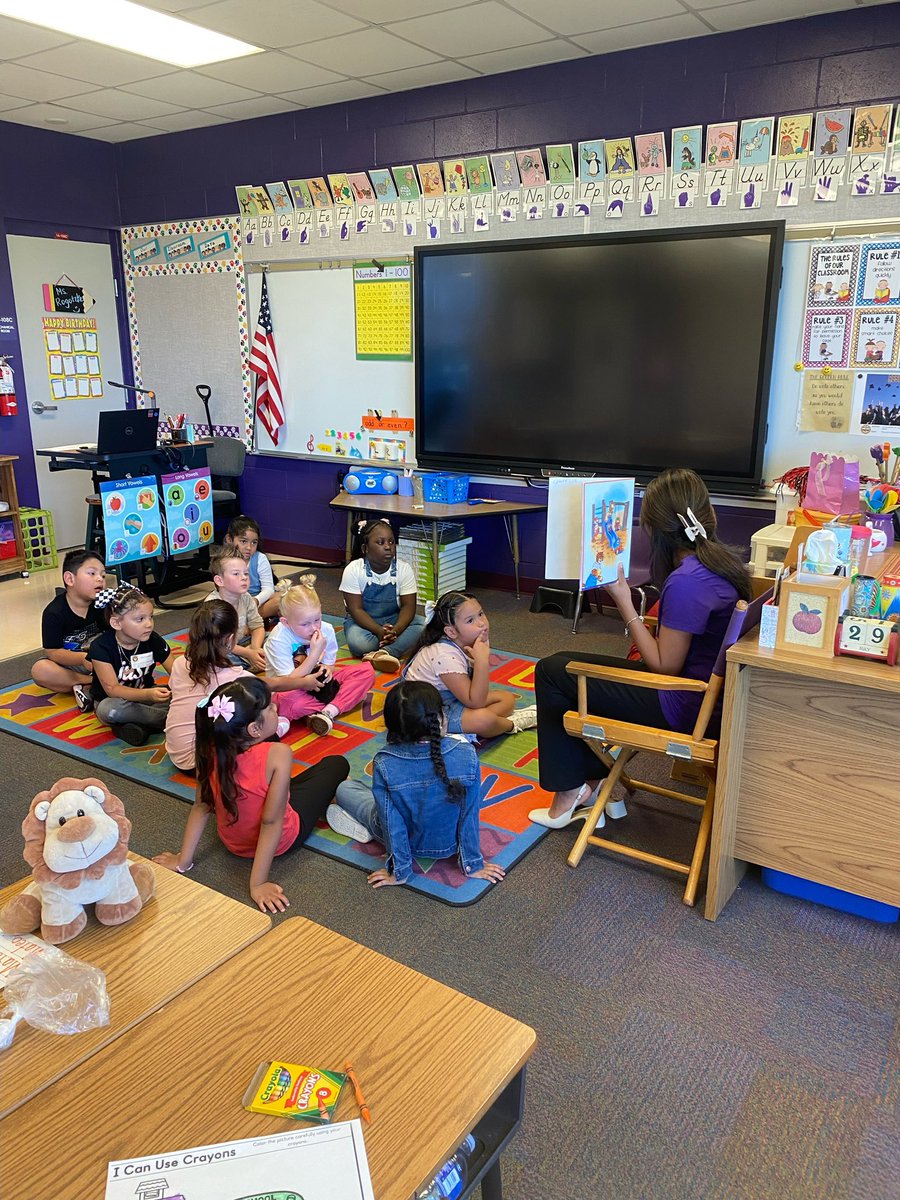 Kdg Camp underway <a href="/VillasElem/">Villas Elementary</a>
Class of 2037 <a href="/LeeSchools/">School District of Lee County</a>