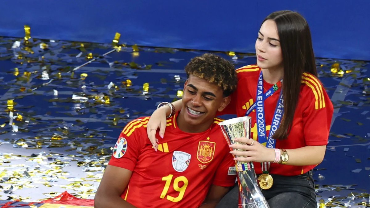 Qué canción le recomendáis escuchar a Lamine Yamal después de lo que ha pasado???👀🎧💔