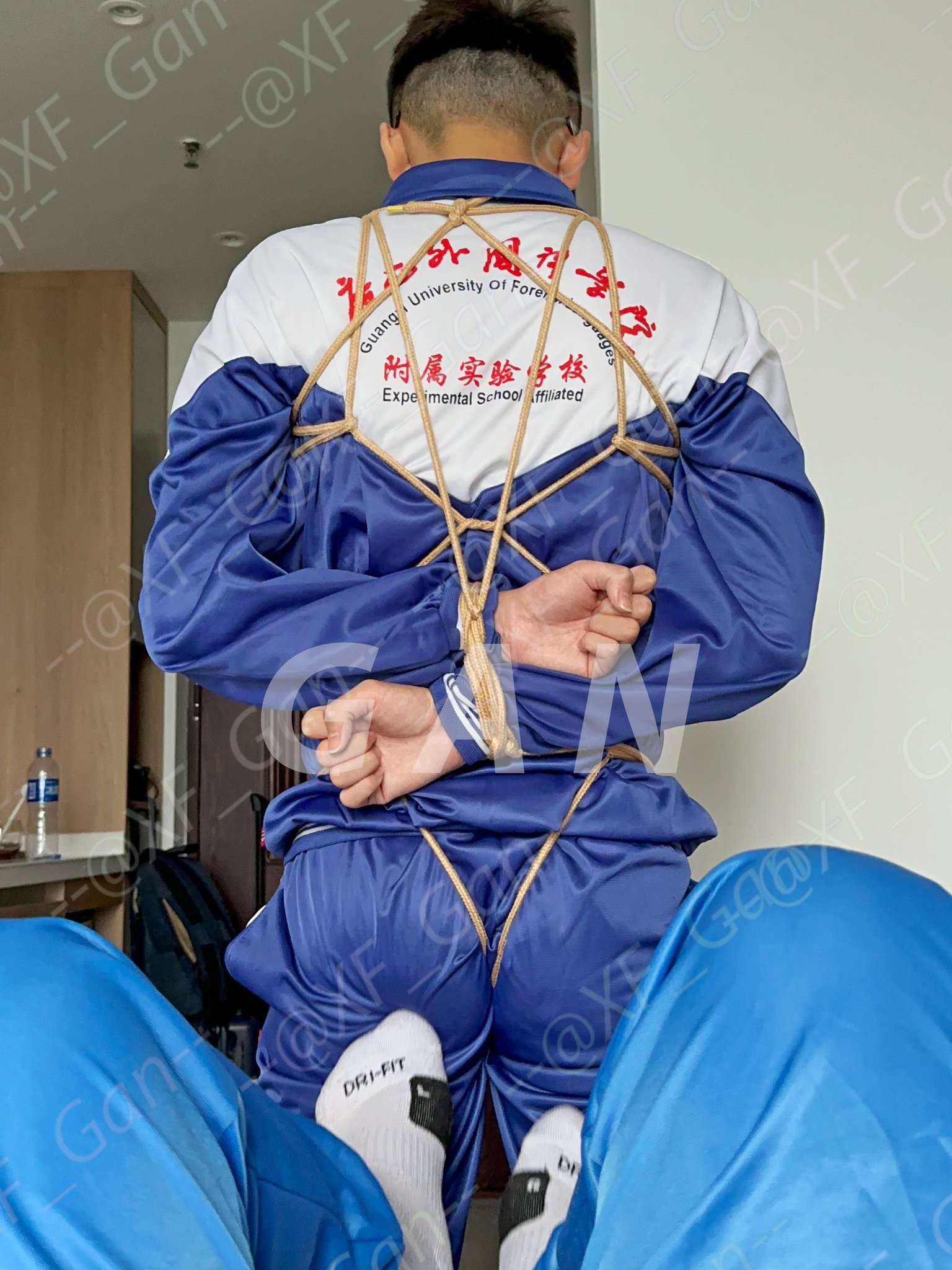GAN on X: 非常好捆绑校服捆绑t.coY7N2WMQZIn  X