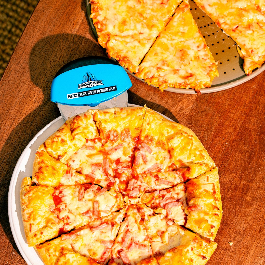 Which are you grabbing a slice of?! 🍕  

#chicagotown #pizza #toppings #pizzatime #pizzalover #instafood #pizzagram #dailypizza #foodie #yummy #tasty #takeaway