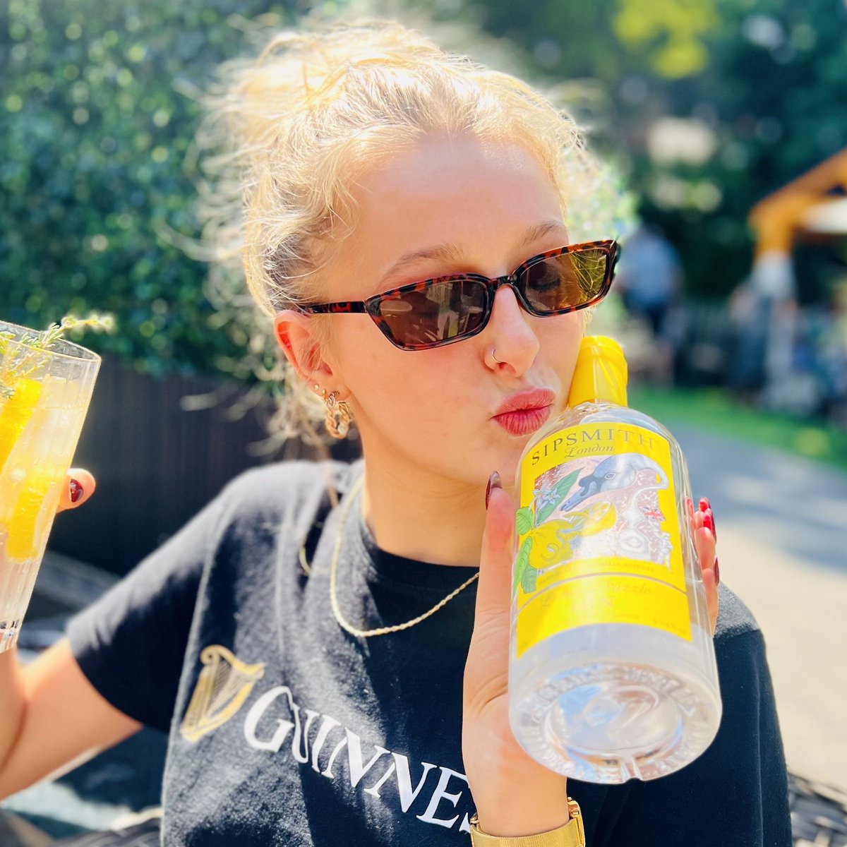 TheWoodHousePub's tweet image. Sip your way through the heatwave!

@youngspubs @sipsmith 
#ginandtonic #gin #lemongin #flavouredgin #heatwave #se26 #sydenhamhill