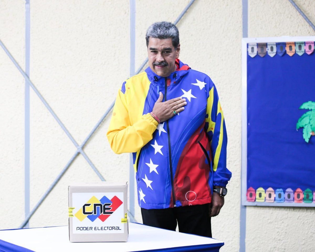 vs_cites's tweet photo. #Entérate | Líderes mundiales felicitan al presidente Nicolás Maduro por su reelección🤝🇻🇪.

Rusia, China, Honduras, Bolivia, Cuba, la República Árabe Siria, entre otros, respaldan el triunfo de la Revolución Bolivariana.

Más info https://t.co/jYmEuIf1SM

#GanóLaPazYLaEsperanza https://t.co/eQ9hUDt0Tb