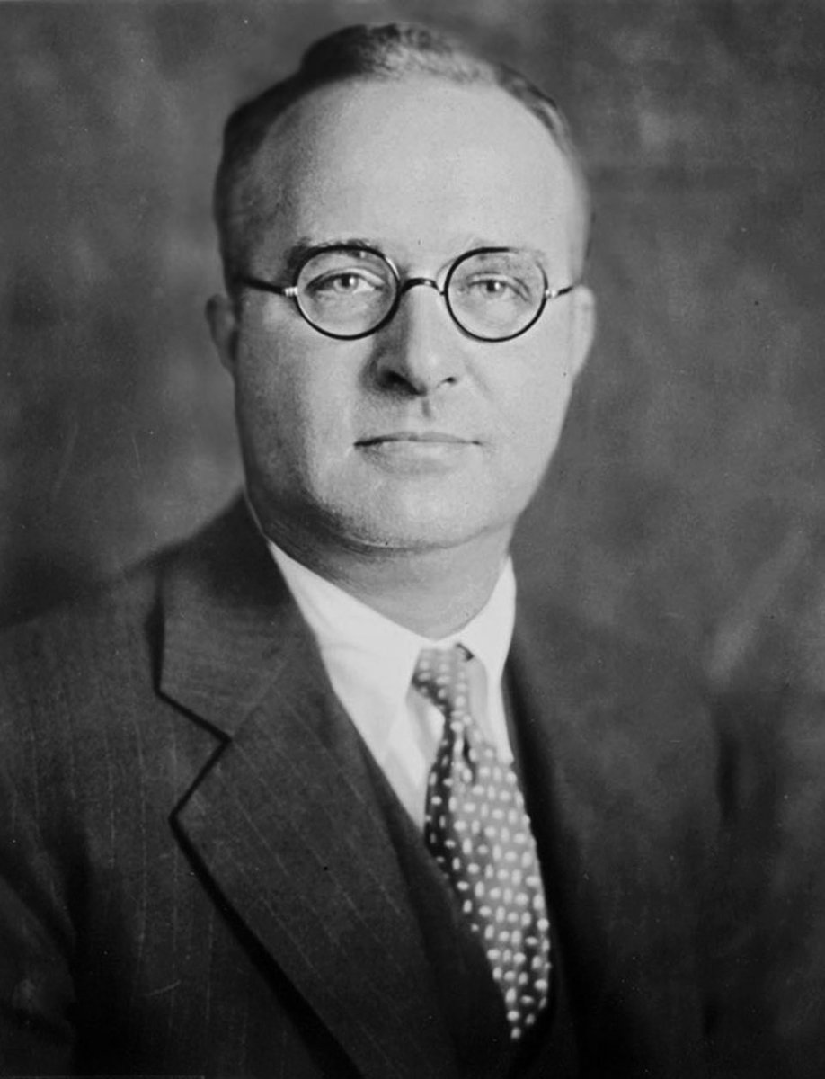 Un seul scientifique a créé 3 inventions qui ont :

- Causé la mort de 100 millions de personnes dont lui-même
- Diminué le QI mondial
- Accéléré le réchauffement climatique
- Diminué l’espérance de vie moyenne

Ce gars c’est Thomas Midgley, voici comment il a fait : ↓