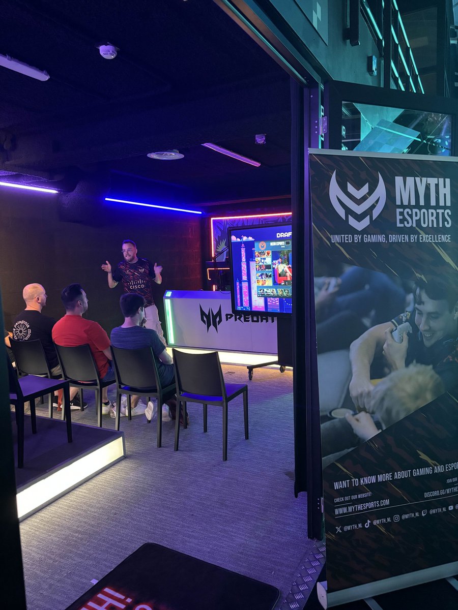 Yesterday we were one of the hosts during the <a href="/Kia_nederland/">Kia Nederland</a> <a href="/LEC/">LEC</a> Summer Finals Watchparty at <a href="/EsportsH20/">H20 Esports Campus</a> !
We organized masterclasses and participated in the panel on stage.

Thanks to everyone who were there, and see you at the next edition!